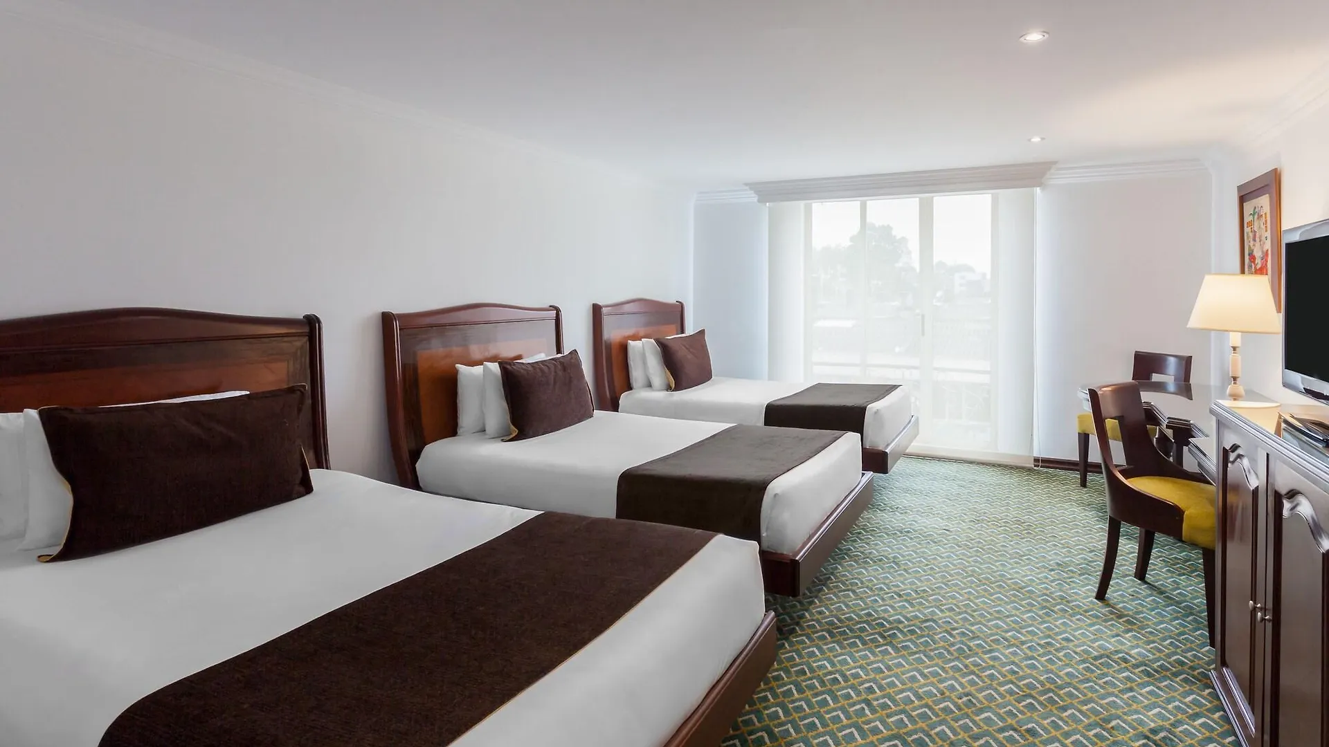 Hotel Embassy Park Bogota