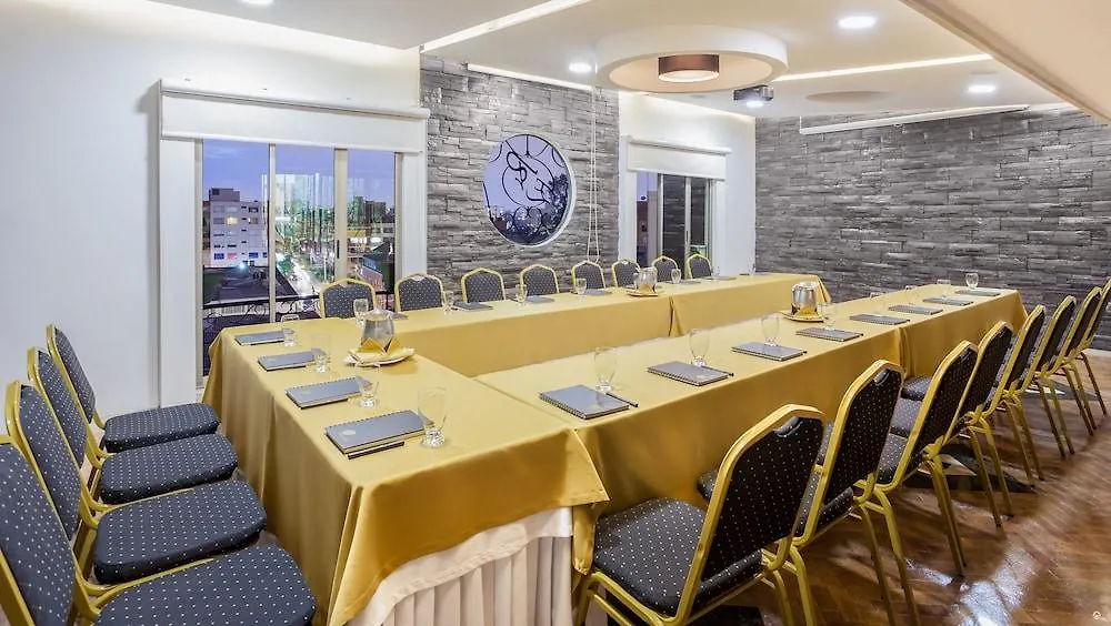 Hotel Embassy Park Bogota 4*,